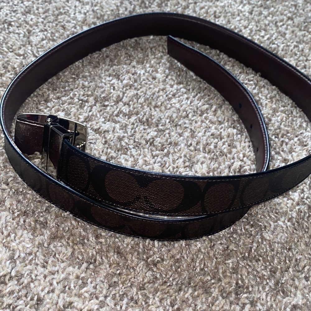 Un-Used Coach belt - Picture 3 of 5